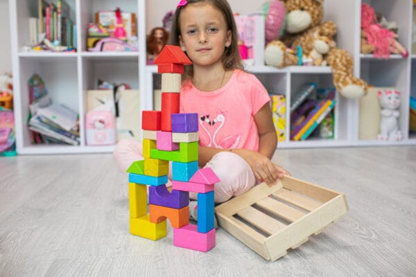 Деревяний конструктор кольоровий. 48 деталей. Екопродукт. 26х35см - Зображення 4