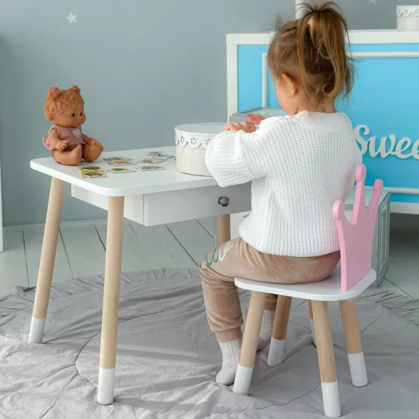 5Дитячий столик білий і стільчик корона біло-рожевий. Столик із шухлядою для олівців і розмальовок 56787