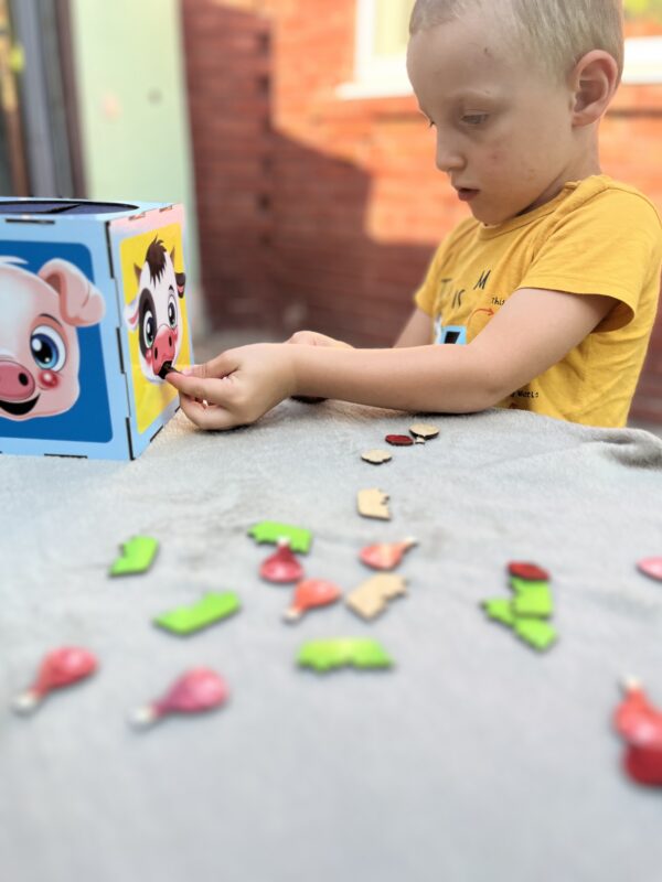 Куб-скарбничка На фермі