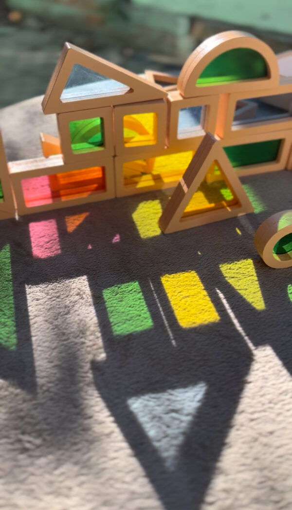 Дерев’яний конструктор “Світло і тіні” 12 кольорових блоків